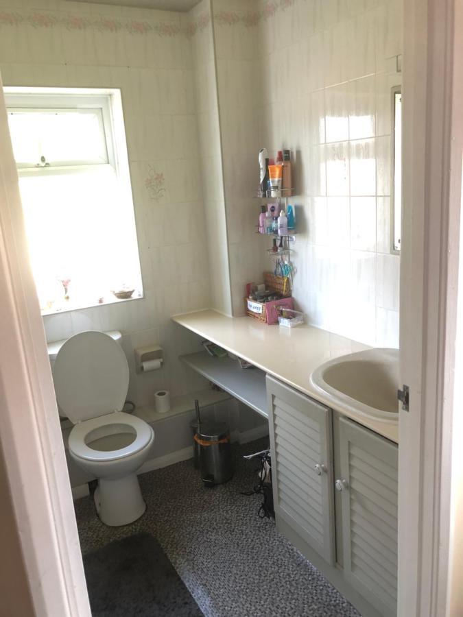 Mudeford Swans Apartment Christchurch  Ngoại thất bức ảnh