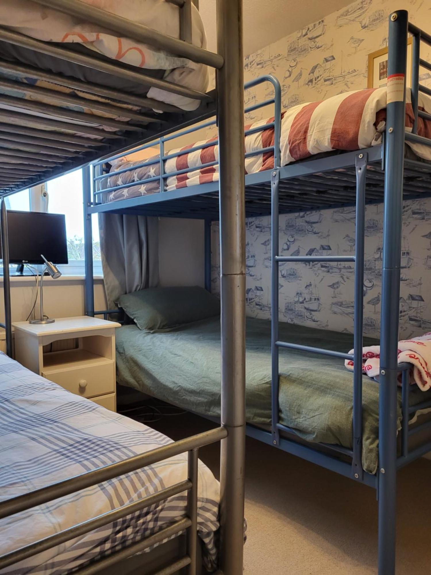 Mudeford Swans Apartment Christchurch  Ngoại thất bức ảnh