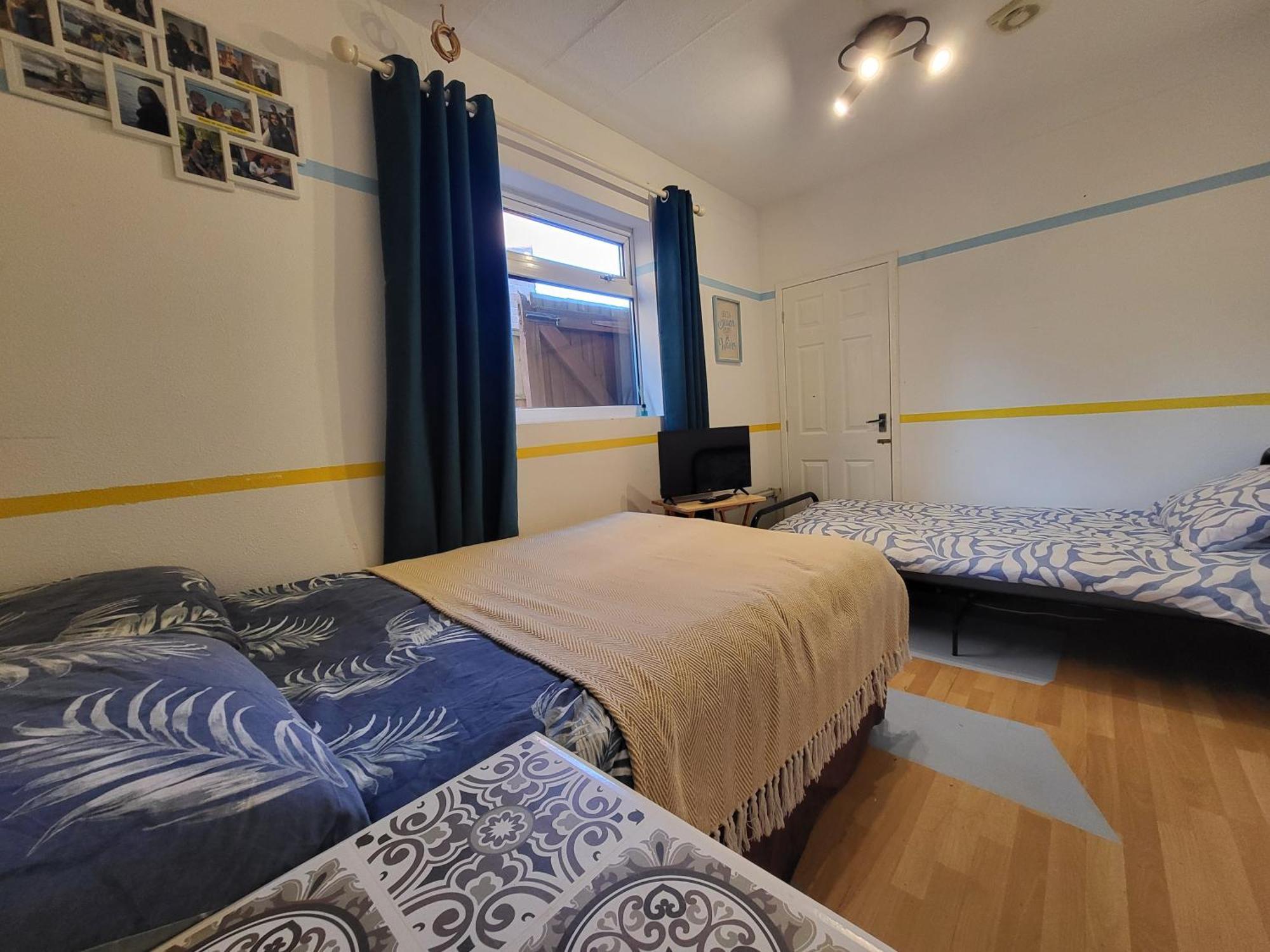 Mudeford Swans Apartment Christchurch  Ngoại thất bức ảnh